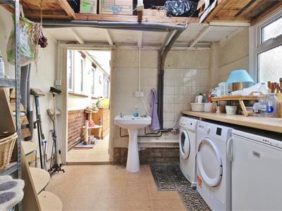 Garage/Utility